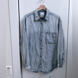 Community (Aritzia) chambray button down